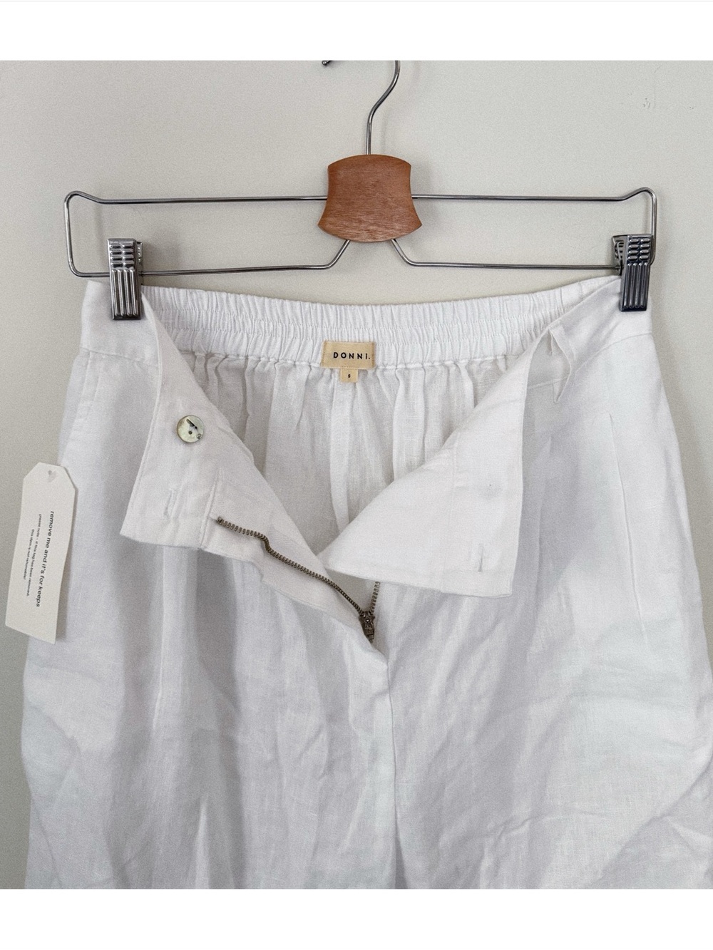 NWT donni the linen pleated short - Picture 4 of 4
